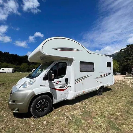 مكان تخييم Camper Rent Motorhome Albanian