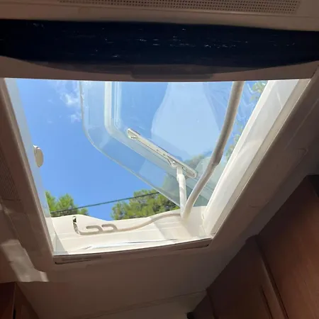 مكان تخييم Camper Rent Motorhome Albanian *